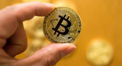 仮想通貨のFAQ 財産債務調書は対象、国外財産調書は対象外